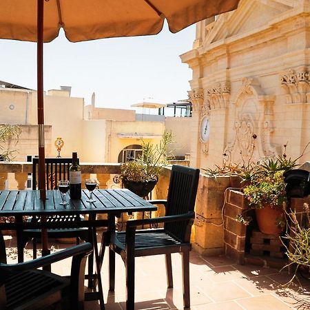 A Holiday Home Duplex In A Gozo Village Square Victoria Esterno foto